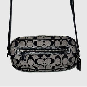 COACH Signature Shoulder Bag Pochette Black